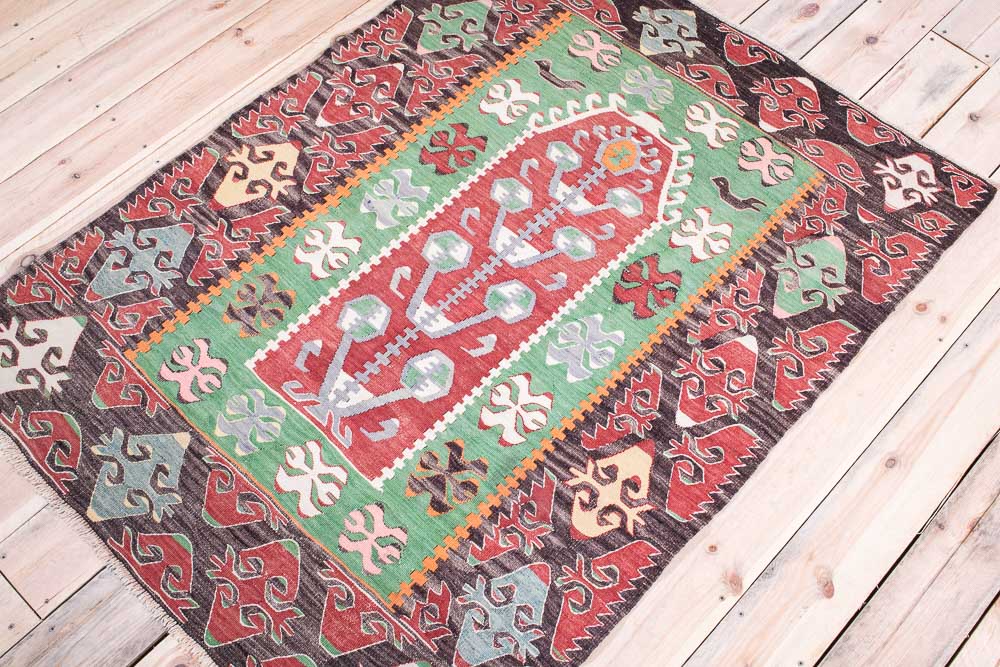 11243 Vintage Turkish Esme Prayer Kilim Rug 105x141cm (3.5 x 4.7ft)