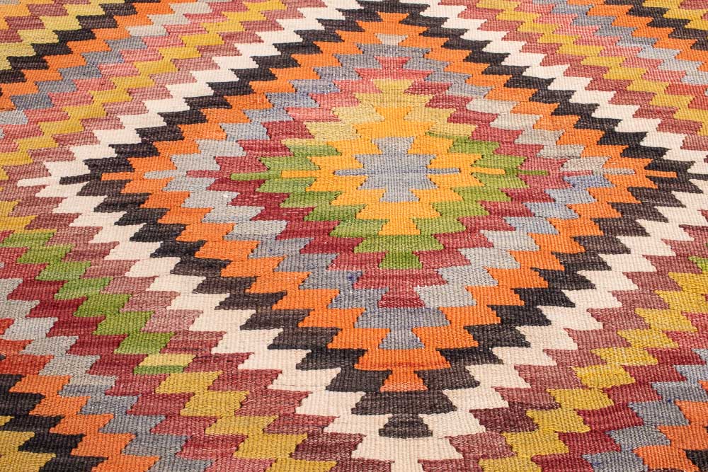 11259 Vintage Turkish Denizli Kilim Rug 115x216cm (3.9 x 7.1ft)