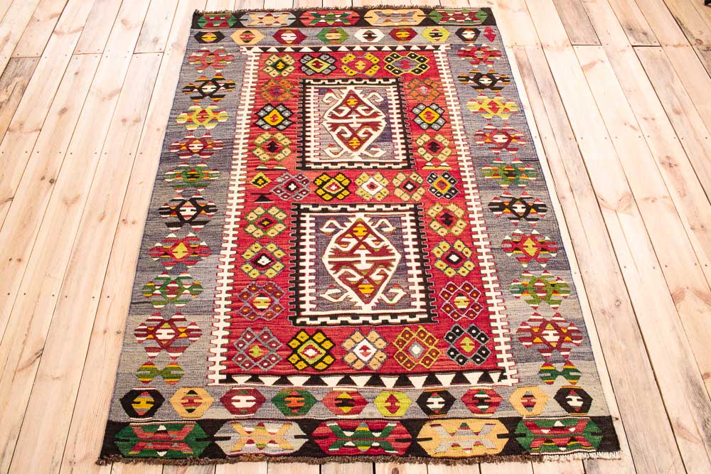 11260 Vintage Turkish Esme Kilim Rug 132x196cm (4.4 x 6.5ft)