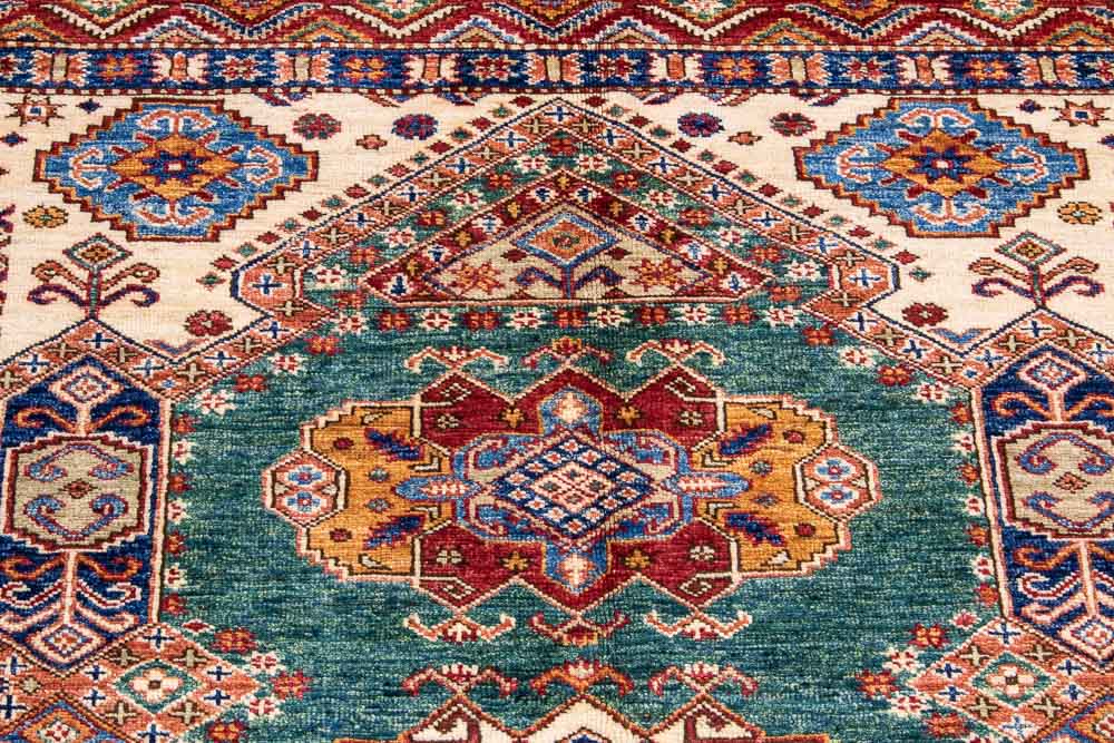 11271 Fine Afghan Kazak Rug 150x194cm (4.11 x 6.4ft)