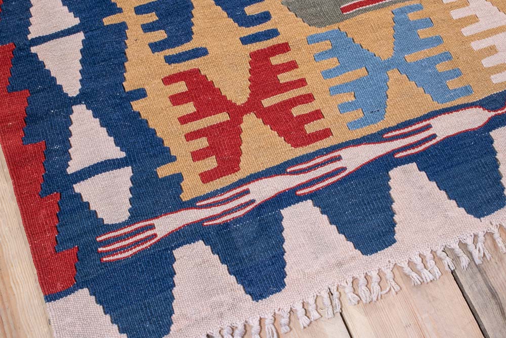 11426 Vintage Turkish Usak Kilim Rug 111x166cm (3.7 x 5.5ft)