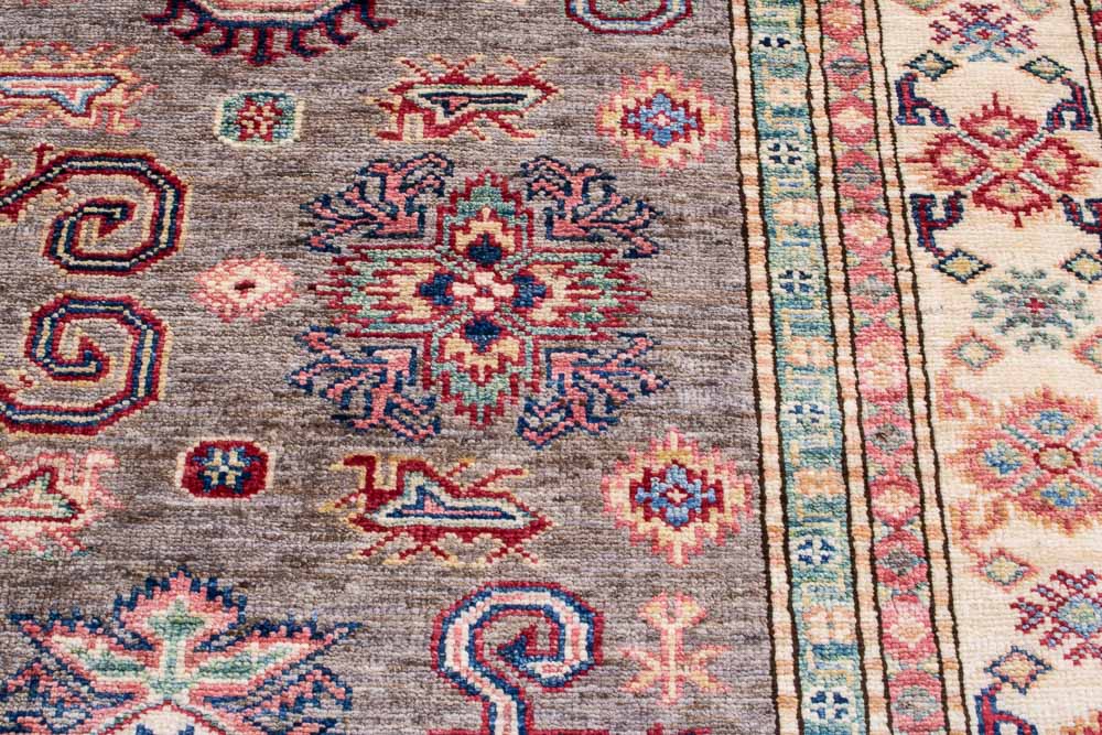 11515 Fine Afghan Kazak Rug 150x208cm (4.11 x 6.9ft)