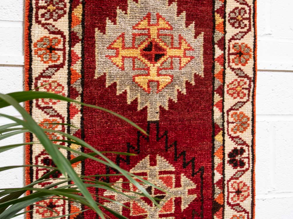 11640 Vintage Kurdish Herki Carpet Runner Rug 69x377cm (2.3 x 12.4ft)