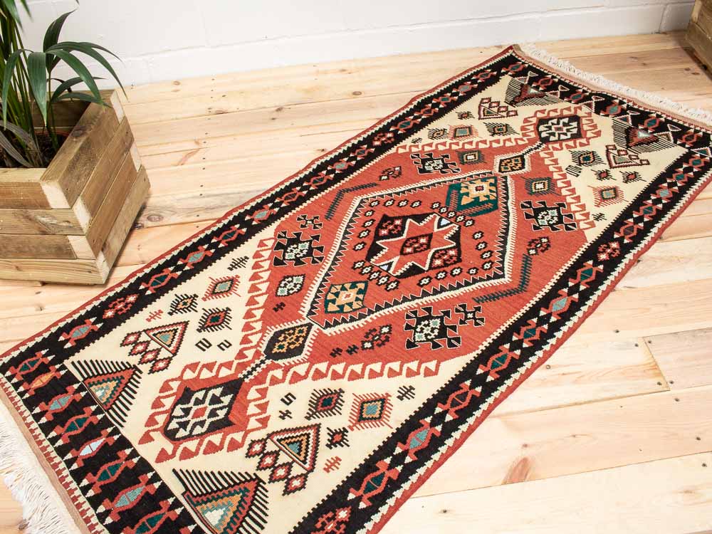 11645 Vintage Turkish Adana Kilim Rug 82x183cm (2.8 x 6ft)