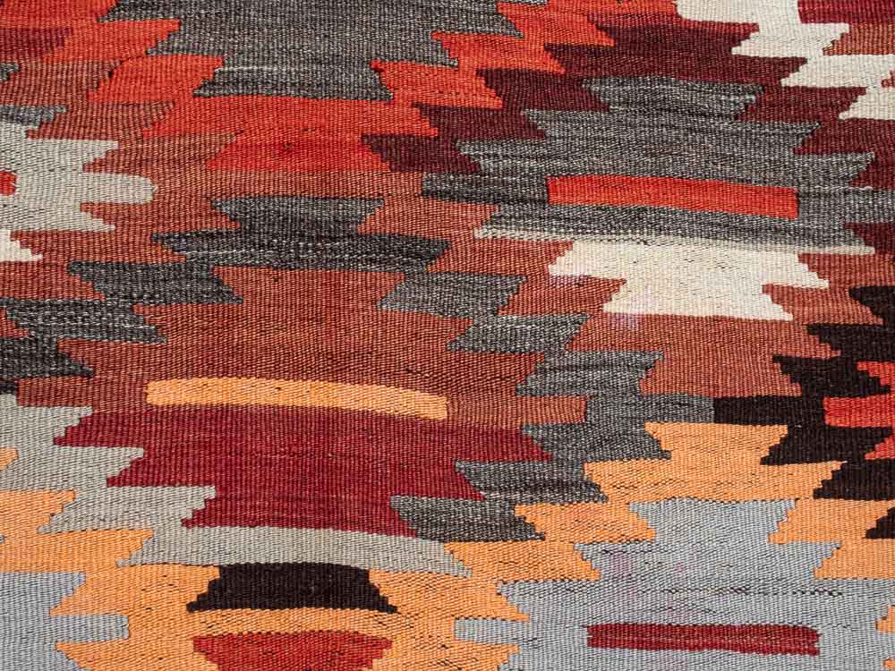 11667 Large Turkish Mut Kilim Rug 172x298cm (5.7 x 9.9ft)