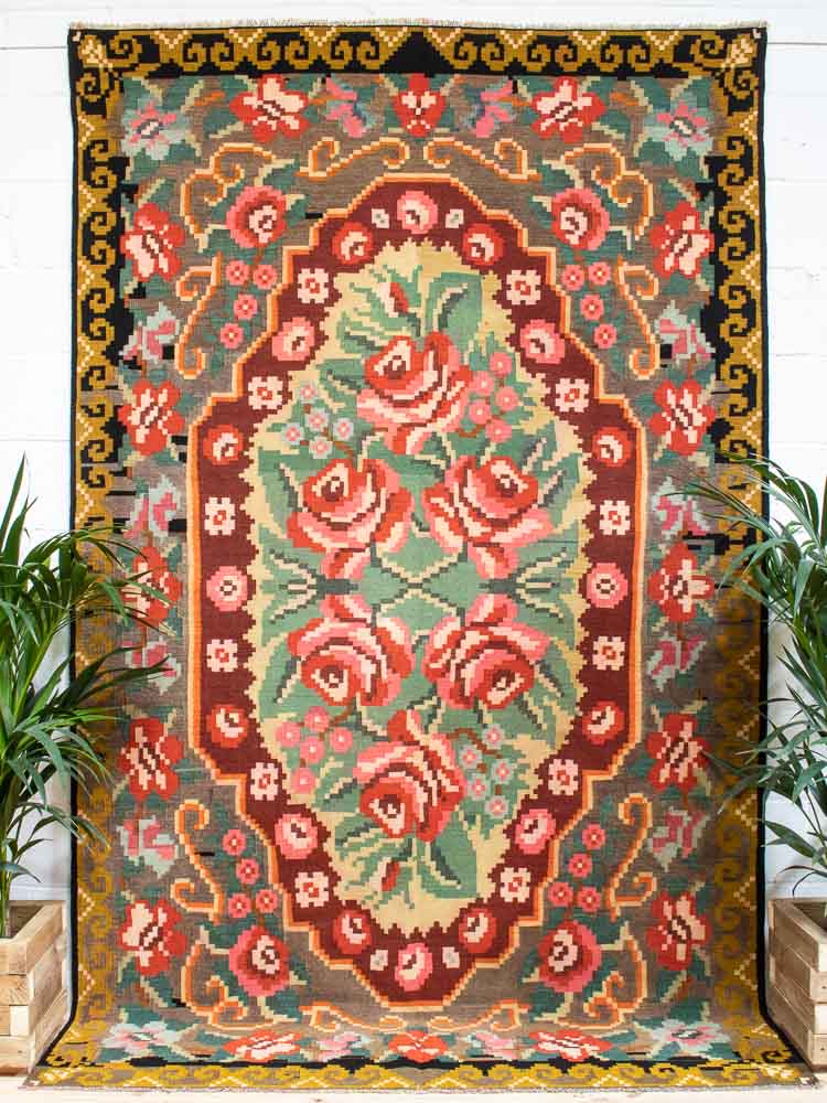 11694 Vintage Moldovan Rose Flower Kilim Rug 180x295cm (5.10 x 9.8ft)