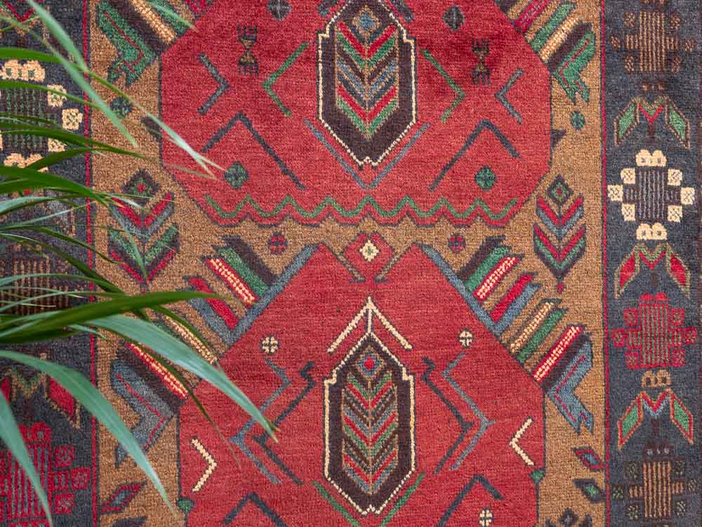 11729 Afghan Herat Baluch Rug 110x187cm (3.7 x 6.1ft)