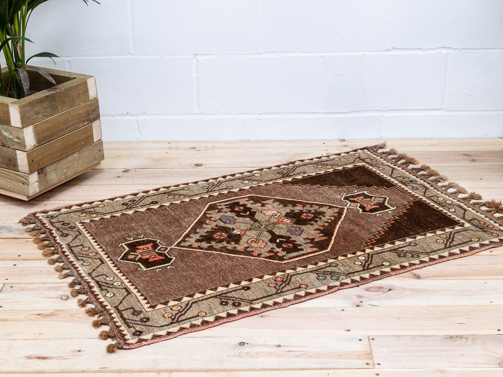 11761 Turkish Vintage Kars Rug 82x121cm (2.8 x 3.11ft)