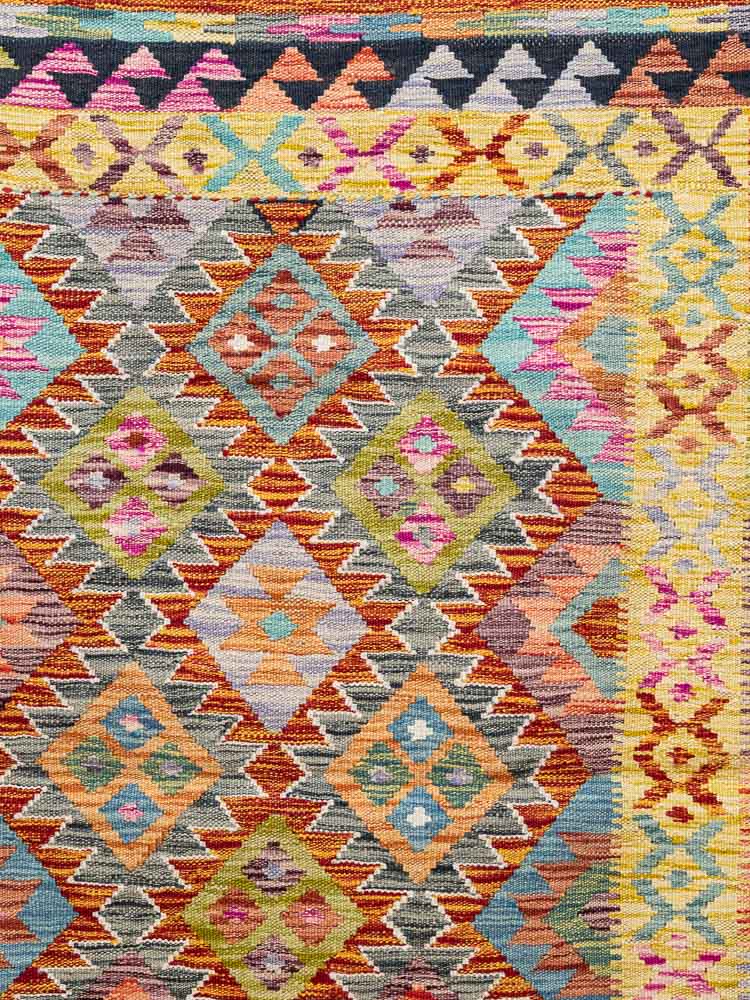 11831 Afghan Vegetable Dyed Kilim Rug 105x149cm (3.5 x 4.10ft)