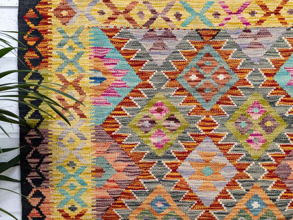 11831 Afghan Vegetable Dyed Kilim Rug 105x149cm (3.5 x 4.10ft)