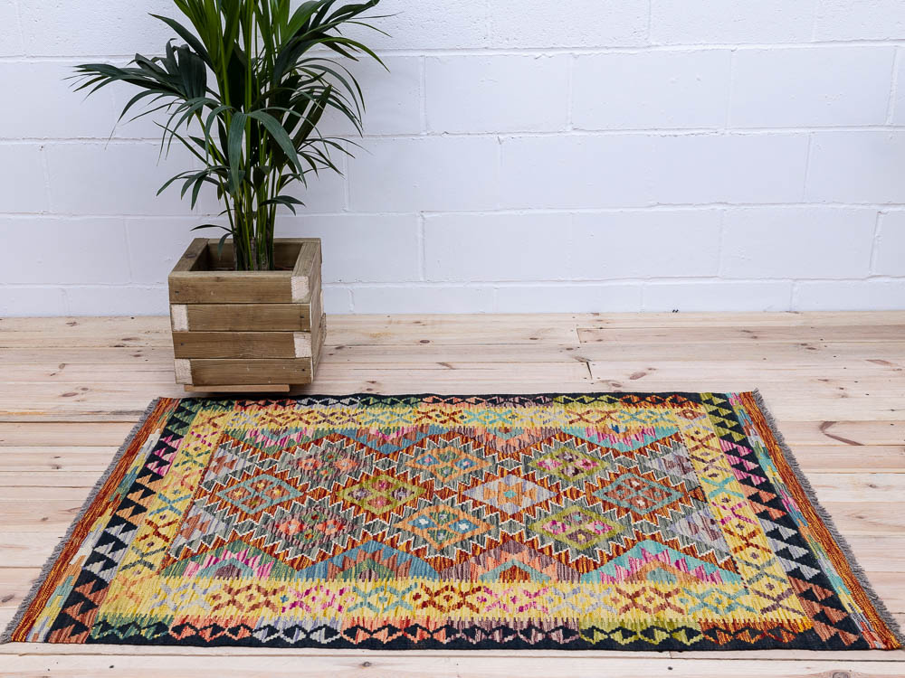 11831 Afghan Vegetable Dyed Kilim Rug 105x149cm (3.5 x 4.10ft)