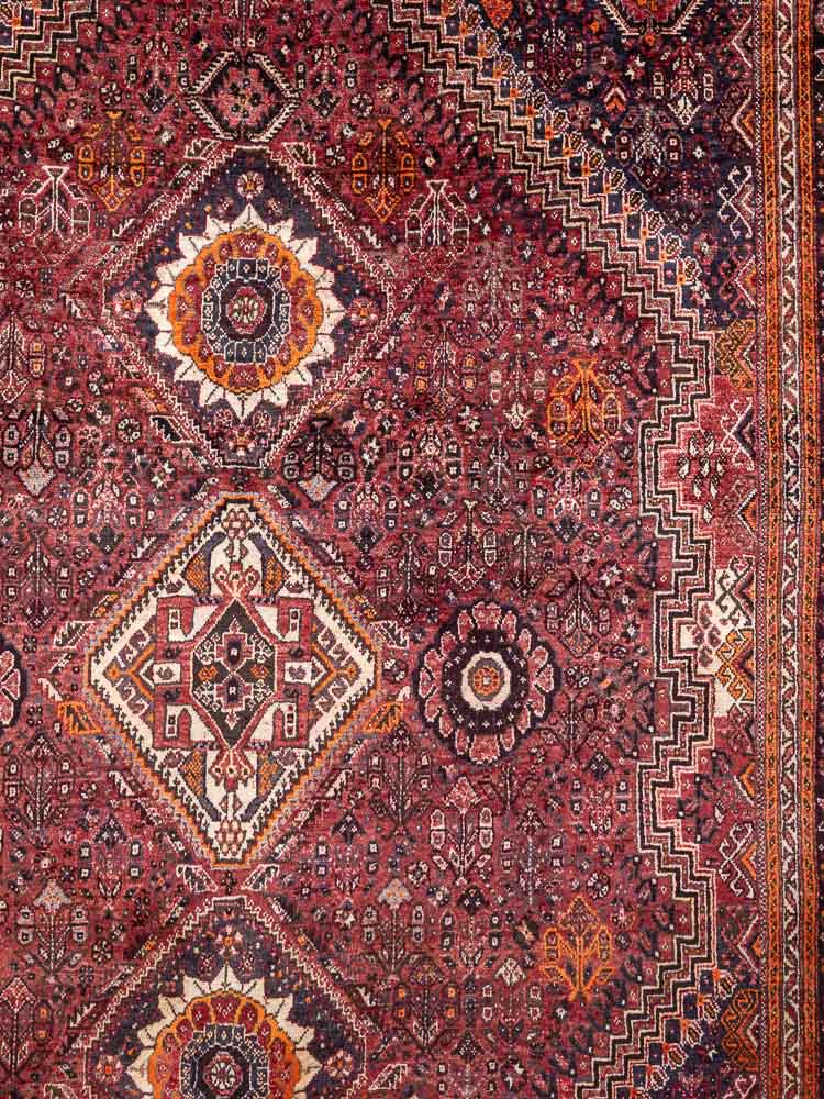 11863 Persian Tribal Hasan Abad Qashqai Carpet 219x317cm (7.2 x 10.4ft)