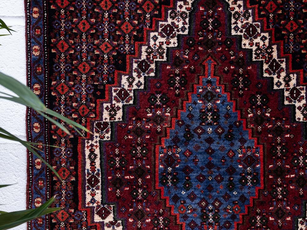 11911 Ultra Fine Persian Senneh Rug 72x97cm (2.4 x 3.2ft)