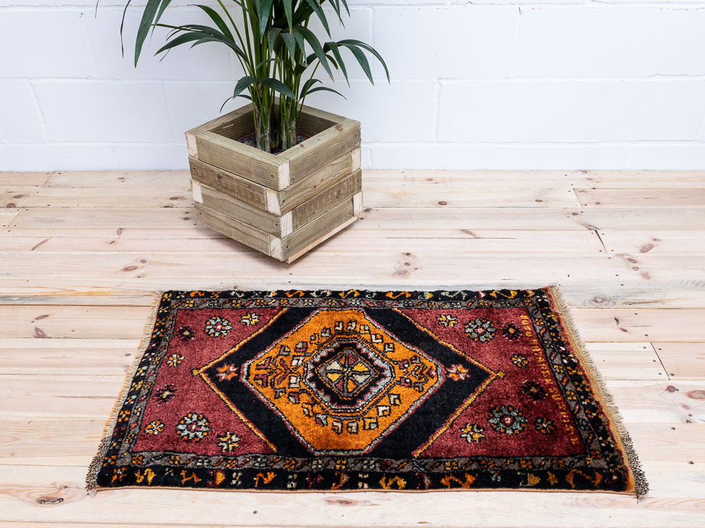 11950 Turkish Vintage Sivas Rug 65x105cm (2.1 x 3.5ft)