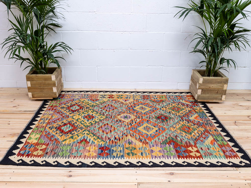 11991 Afghan Vegetable Dyed Kilim Rug 156x198cm (5.1 x 6.6ft)