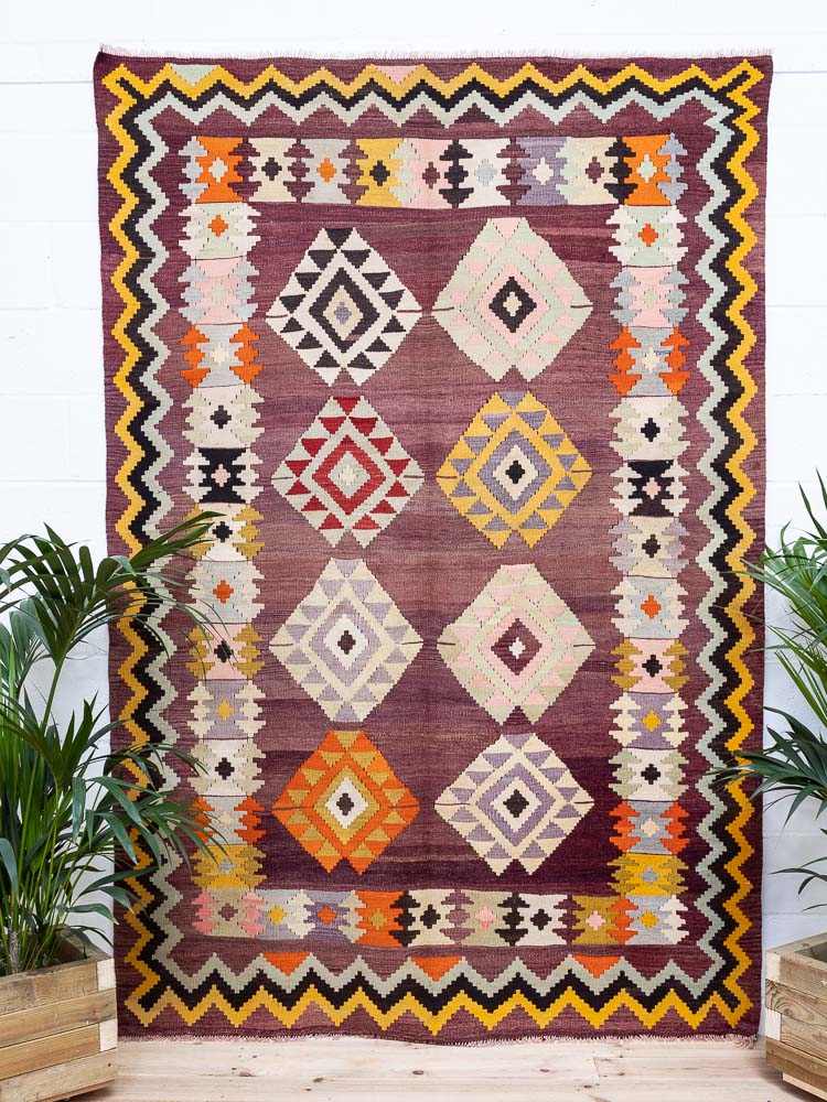 12082 Turkish Milas Vintage Kilim Rug 172x255cm (5.7 x 8.4ft)