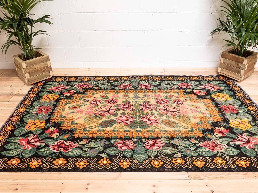 12106 Vintage Moldovan Rose Flower Kilim Rug 162x260cm (5.3 x 8.6ft)