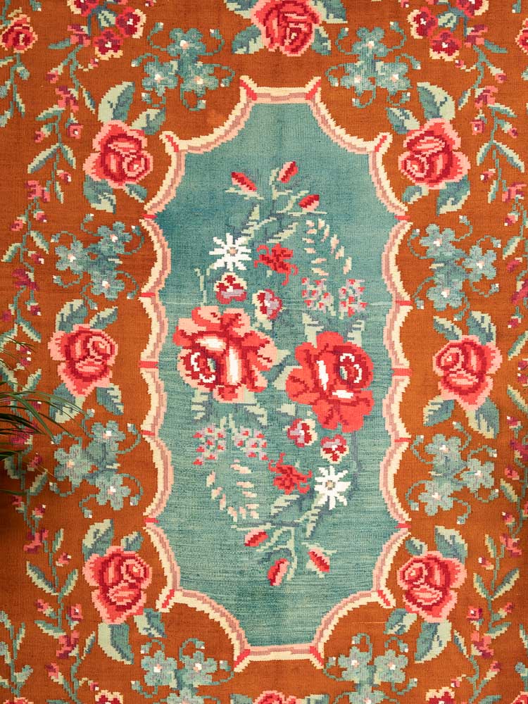 12108 Vintage Moldovan Rose Flower Kilim Rug 170x275cm (5.6 x 9.0ft)