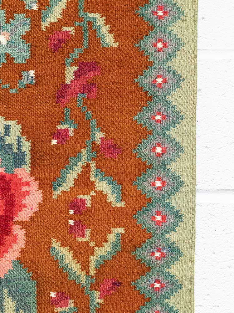 12108 Vintage Moldovan Rose Flower Kilim Rug 170x275cm (5.6 x 9.0ft)