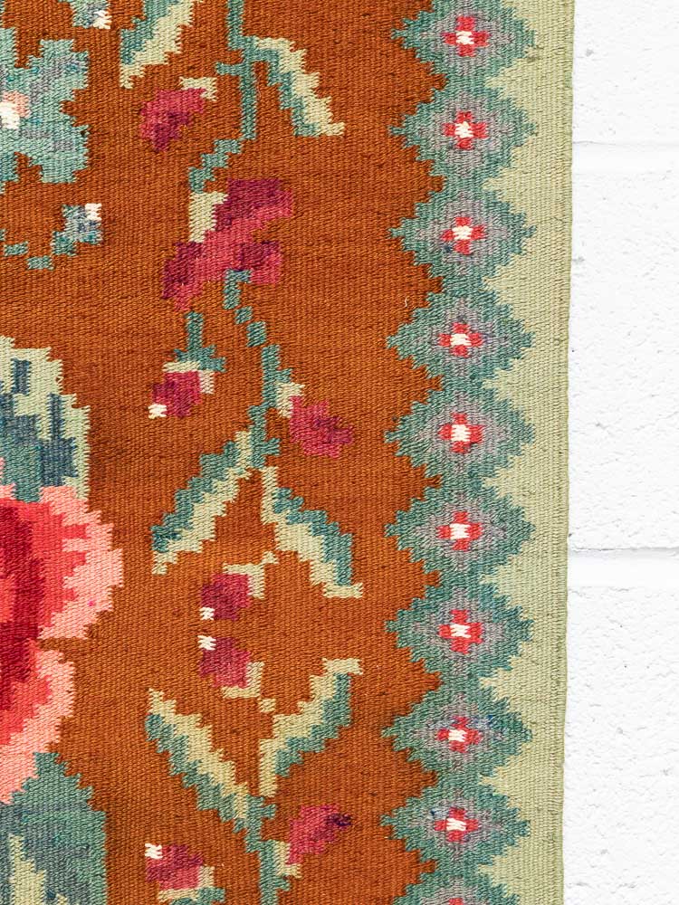 12108 Vintage Moldovan Rose Flower Kilim Rug 170x275cm (5.6 x 9.0ft)