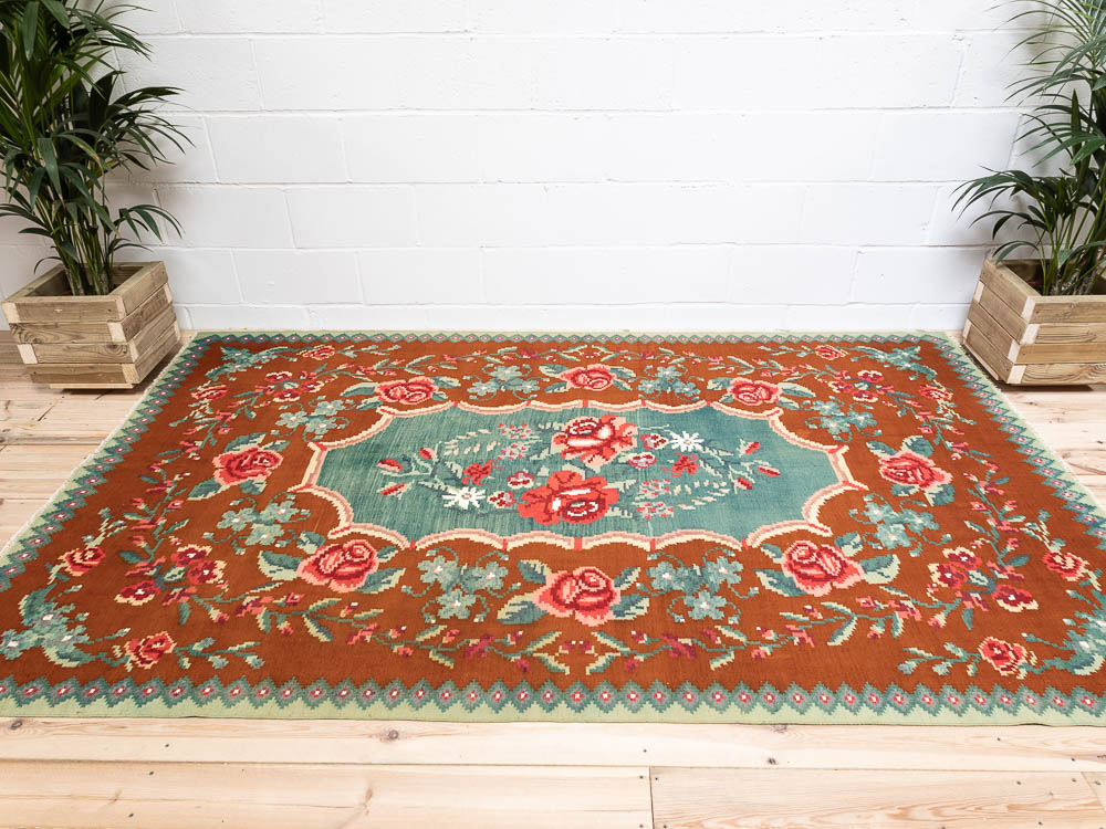 12108 Vintage Moldovan Rose Flower Kilim Rug 170x275cm (5.6 x 9.0ft)