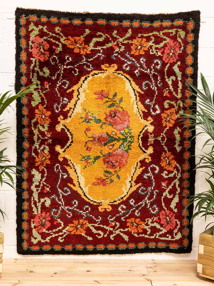 12111 Vintage Moldovan Rose Pile Carpet Rug 140x190cm (4.7 x 6.2ft)