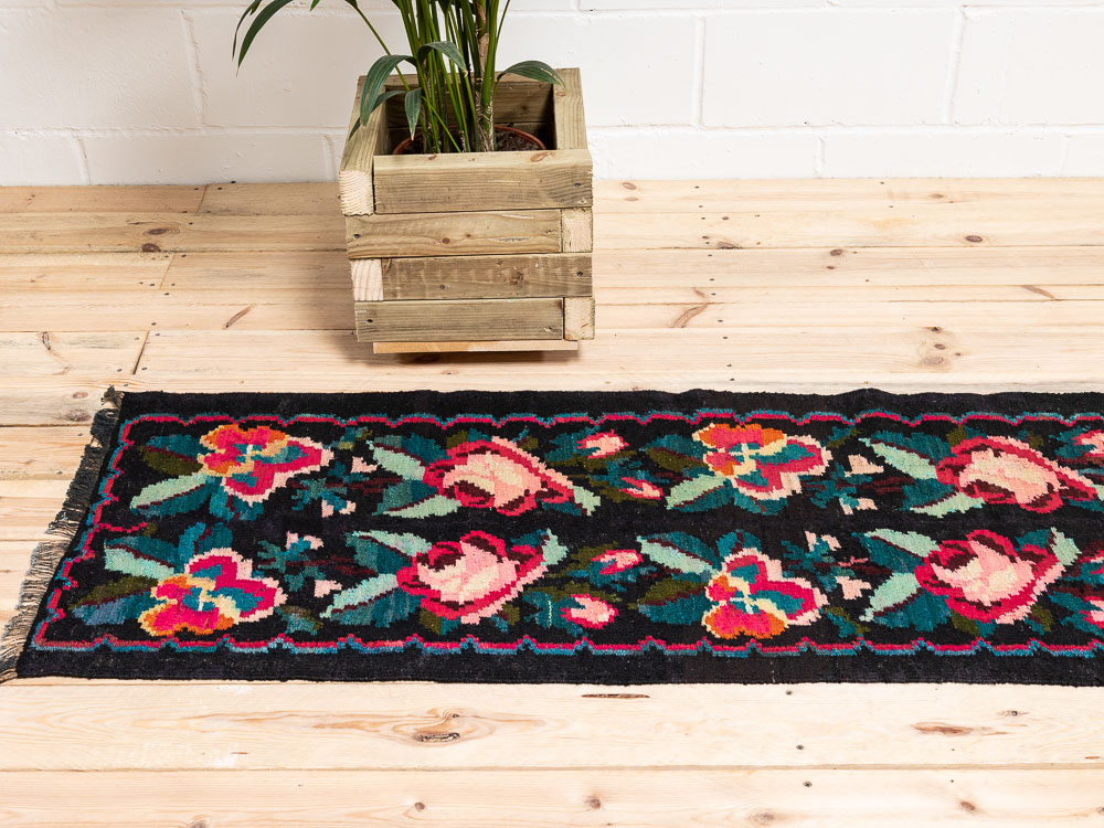 12117 Vintage Moldovan Rose Kilim Runner Rug 60x317cm (1.11 x 10.4ft)