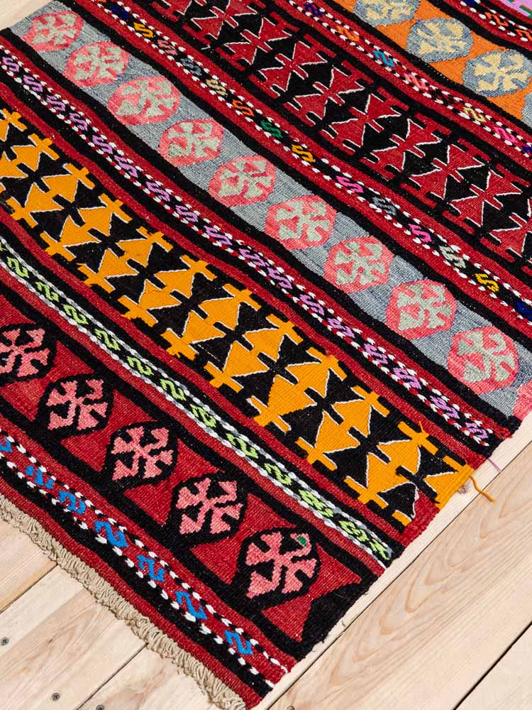 12119 Vintage Turkish Afyon Kilim Rug 92x182cm (3 x 5.11ft)