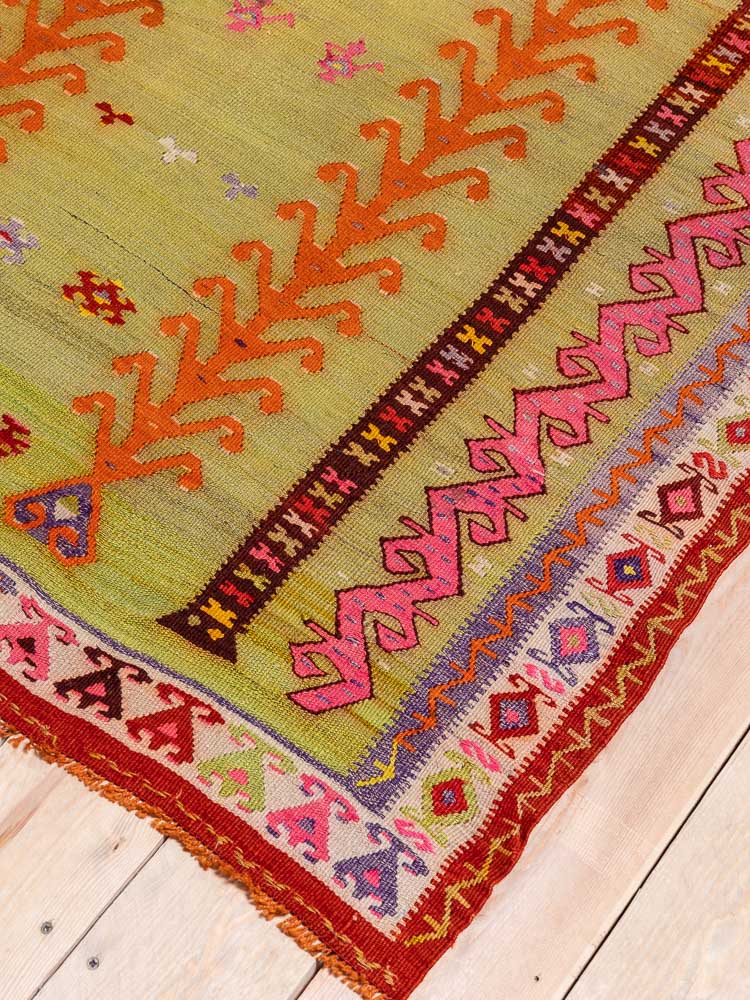 12122 Rare Vintage Turkish Sivas Prayer Kilim Rug 115x173cm (3.9 x 5.8ft)