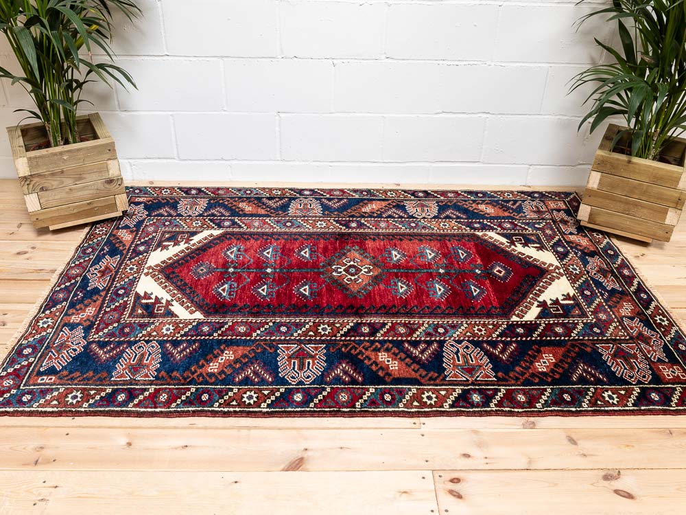 12124 Vintage Turkish Dosemealti Pile Rug 133x202cm (4.4 x 6.7ft)