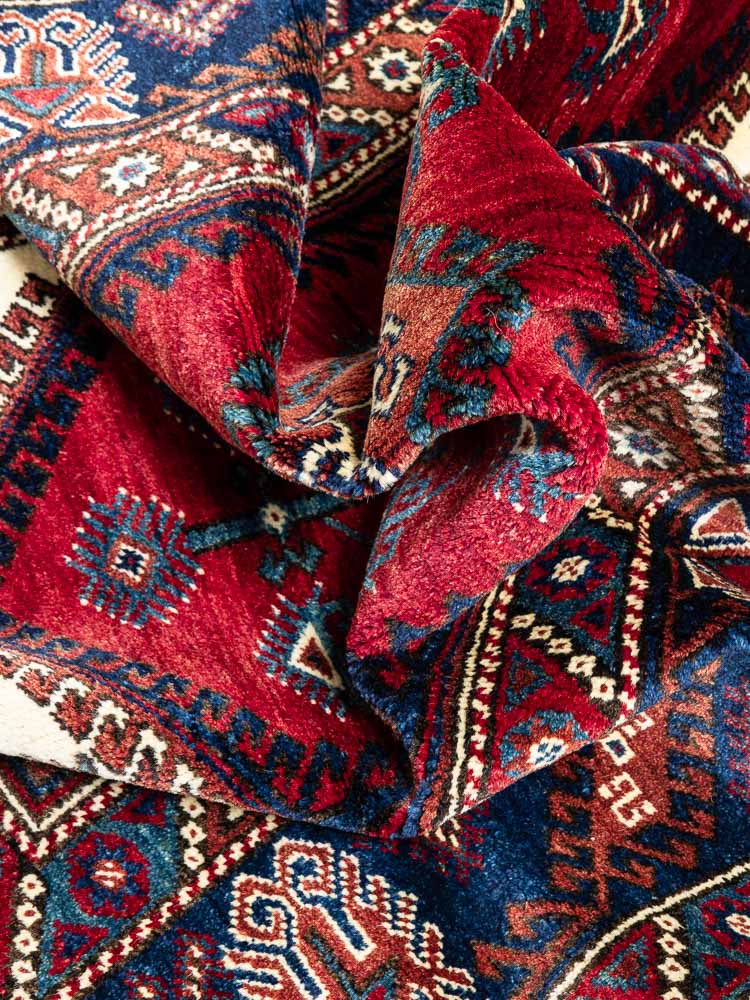 12124 Vintage Turkish Dosemealti Pile Rug 133x202cm (4.4 x 6.7ft)