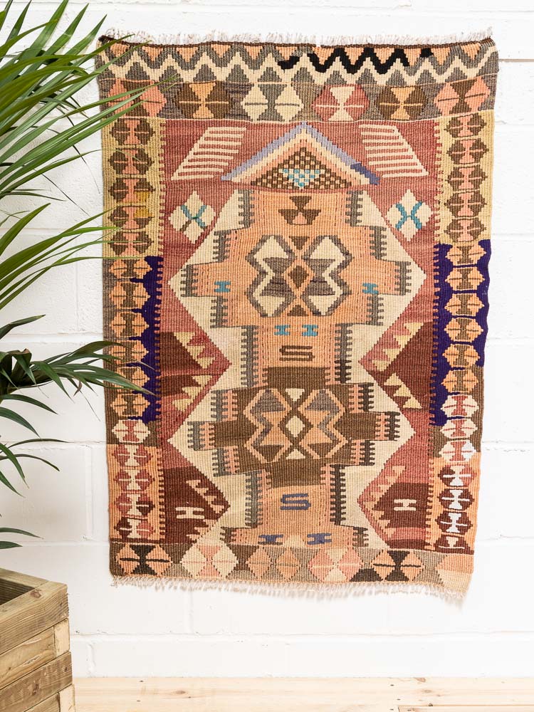 12134 Vintage Turkish Gumushane Kilim Rug 82x116cm (2.8 x 3.10ft)