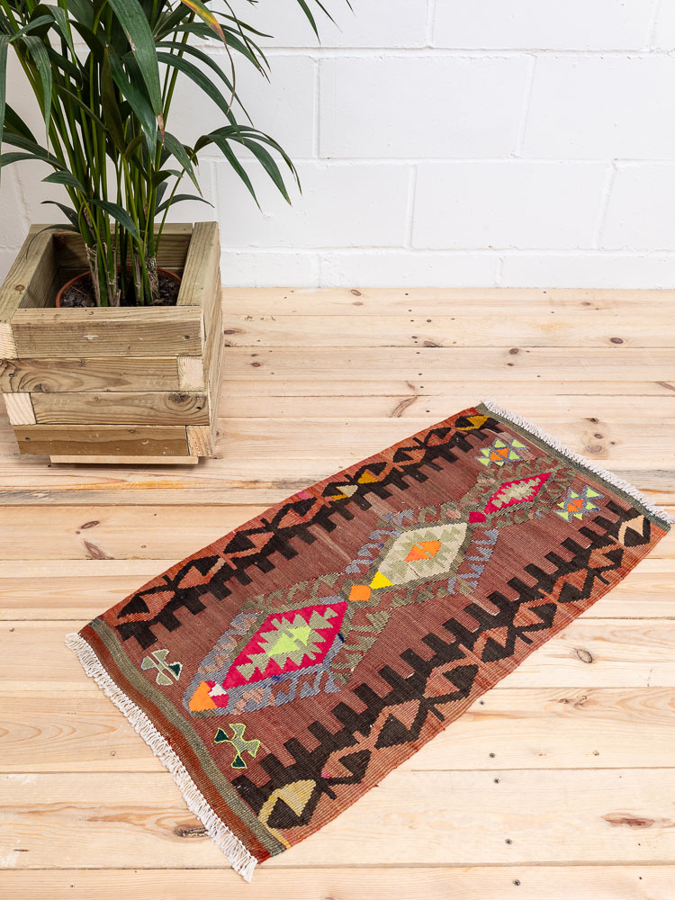 12149 Small Vintage Turkish Esme Kilim Rug 50x92cm (1.7 x 3ft)