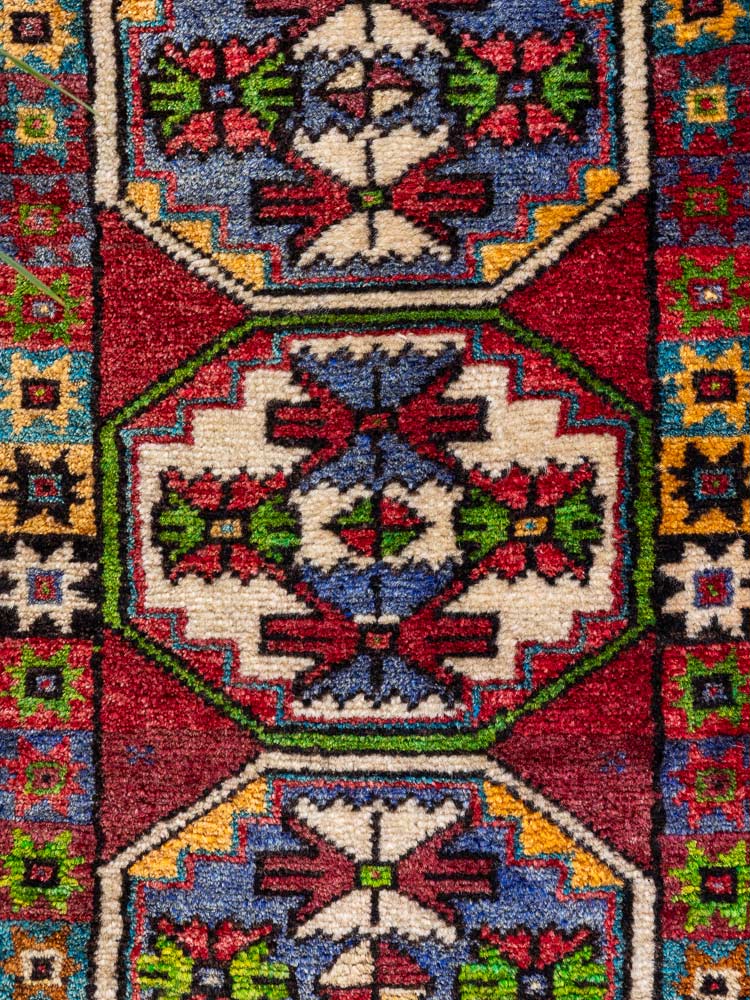 12256 Small Vintage Turkish Vintage Cal Rug 42x84cm (1.4 x 2.9ft)