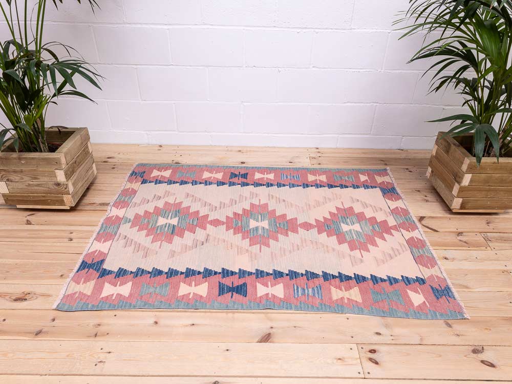 12258 Vintage Turkish Usak Kilim Rug 115x159cm (3.9 x 5.2ft)