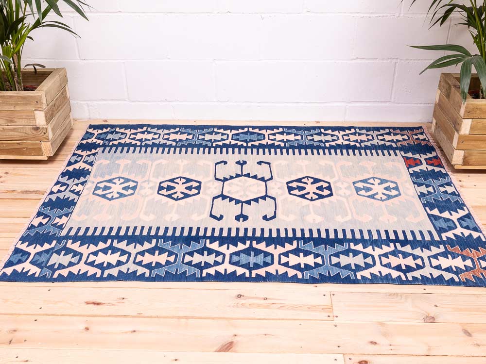 12260 Vintage Blue Turkish Usak Kilim Rug 120x167cm (3.11 x 5.5ft)