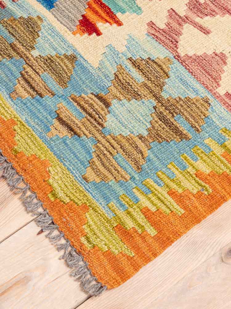 12274 Afghan Vegetable Dyed Kilim Rug 132x194cm (4.4 x 6.4ft)