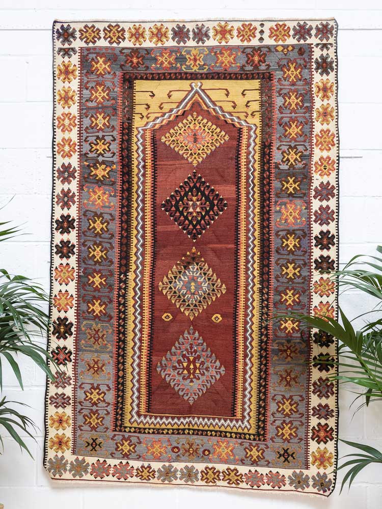 12331 Vintage Turkish Yahyali Kilim Prayer Rug 138x224cm (4.6 x 7.4ft)
