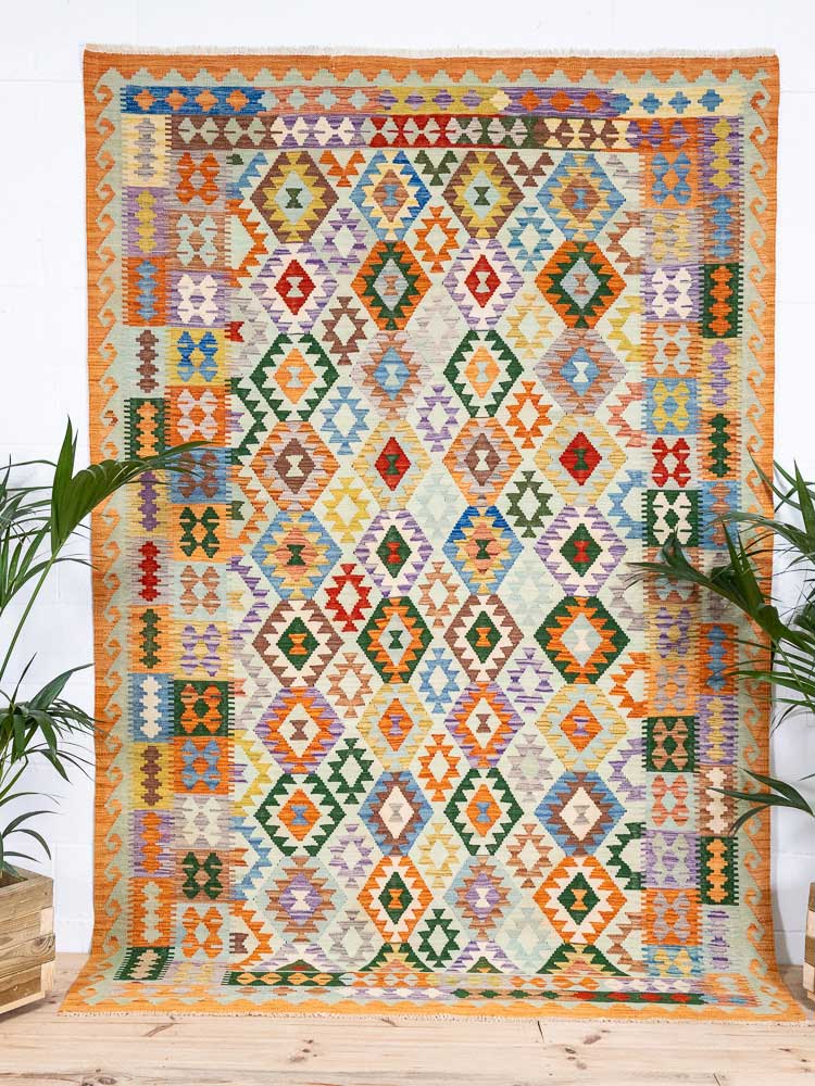 12387 Large Afghan Vegetable Dyed Kilim Rug 196x294cm (6.5 x 9.7½ft)
