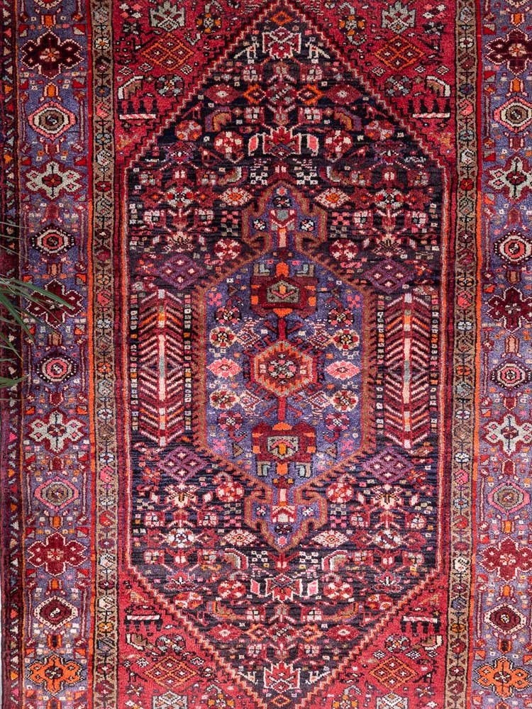 12426 Persian Hand-knotted Hamadan Rug 127x210cm (4.2 x 6.10½ft)