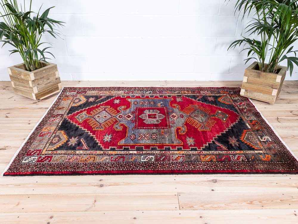 12435 Hamadan Hand-knotted Persian Rug 145x209cm (4.9 x 6.10ft)