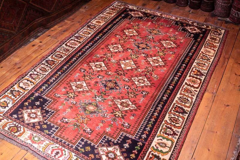 4820 Oriental Kashkuli Carpet 162x250cm (5.3 x 8.2ft)