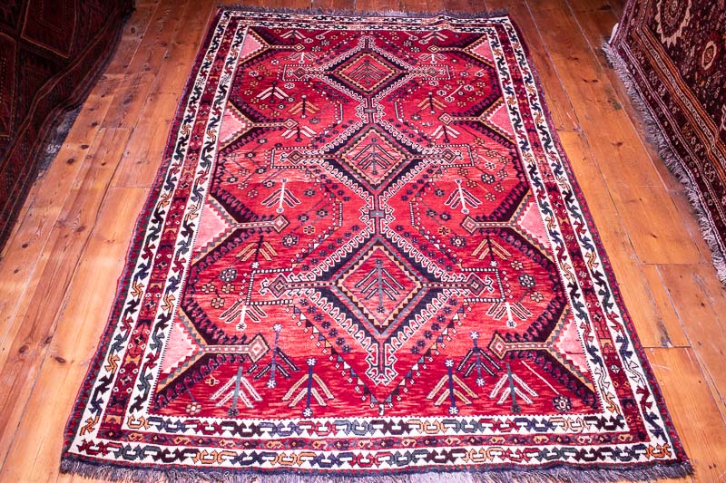 4864 Persian Lory Qashqai Carpet 154x252cm (5.0 x 8.3ft)