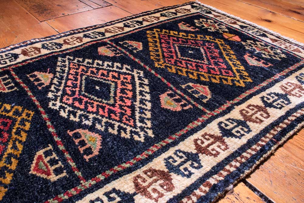 8971 Small Turkish Savak Rug 51x89cm (1.8 x 2.11ft)