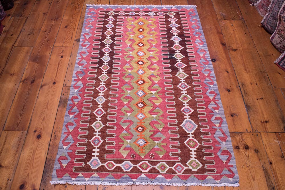 9046 Vintage Turkish Kilim Rug - Esme 94x154cm (3.1 x 5.0ft)