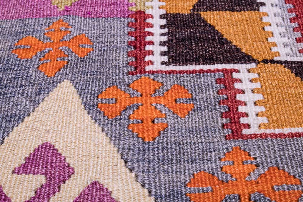 9047 Vintage Turkish Kilim Rug - Adana 104x139cm (3.5 x 4.6ft)