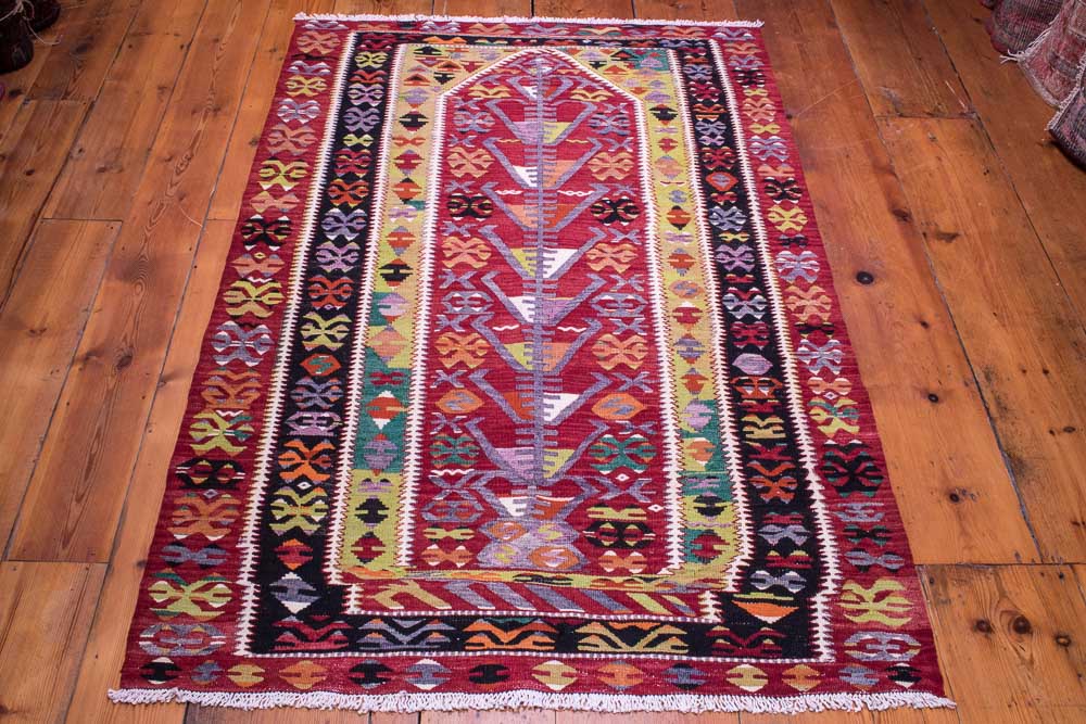 9058 Vintage Turkish Kilim Rug - Esme 104x160cm (3.5 x 5.3ft)