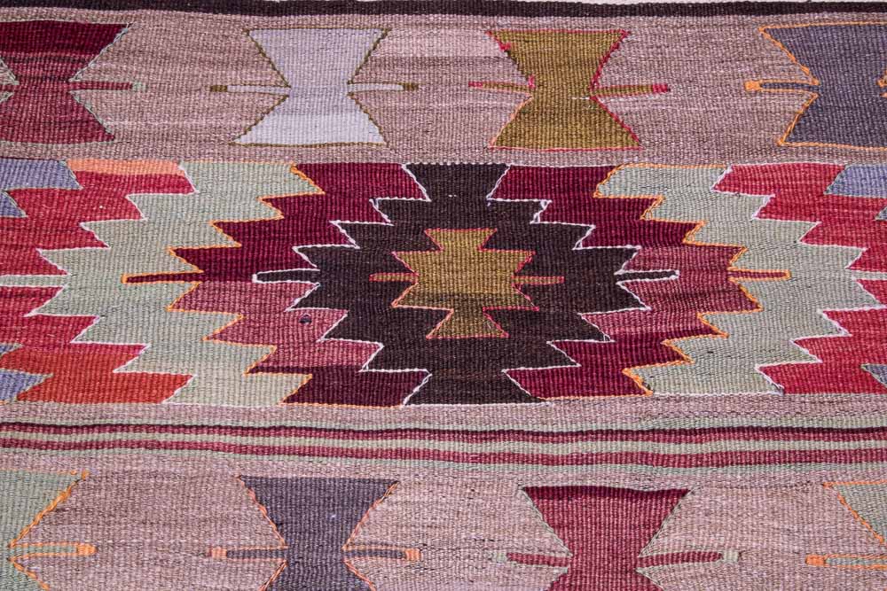 9071 Turkish Kilim Rug - Mut 98x164cm (3.2 x 5.4ft)