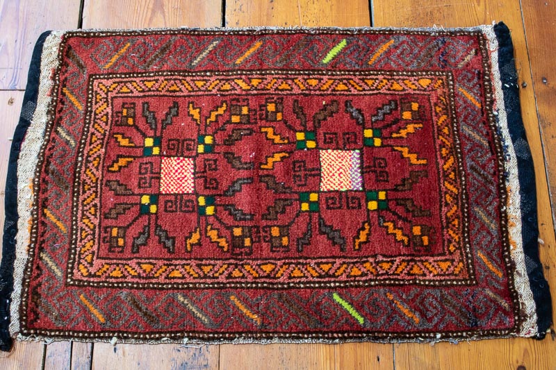 9384 Small Old Afghan Baluch Rug 49x74cm (1.7 x 2.5ft)