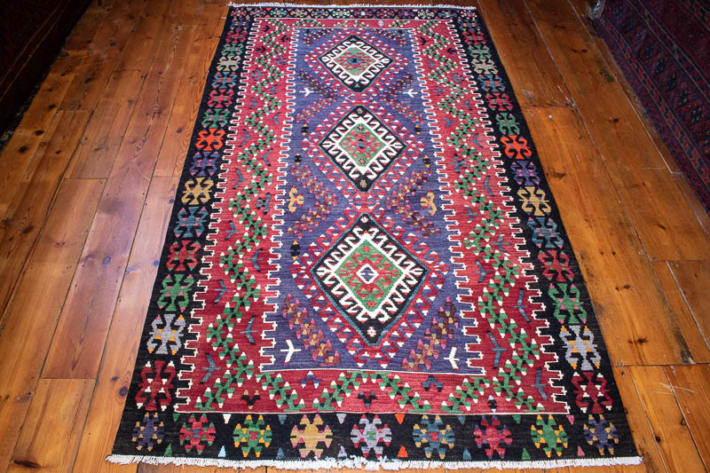 9445 Vintage Turkish Kilim Rug - Esme 118x206cm (3.10 x 6.9ft)